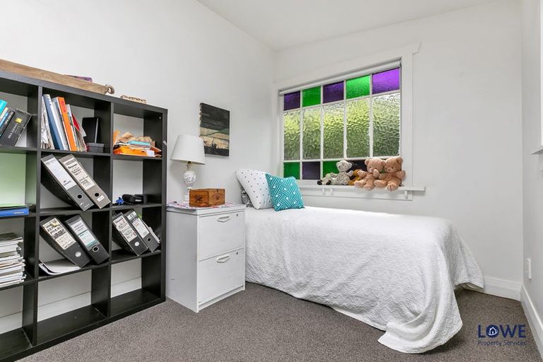 Photo of property in 12 Birkley Road, Bayswater, Auckland, 0622