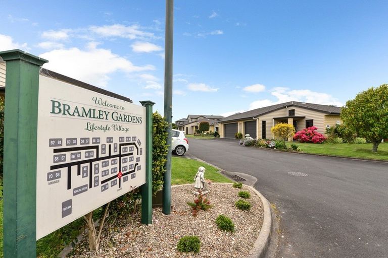 Photo of property in Bramley Gardens, 27/3 Turnbury Court, Rototuna, Hamilton, 3210