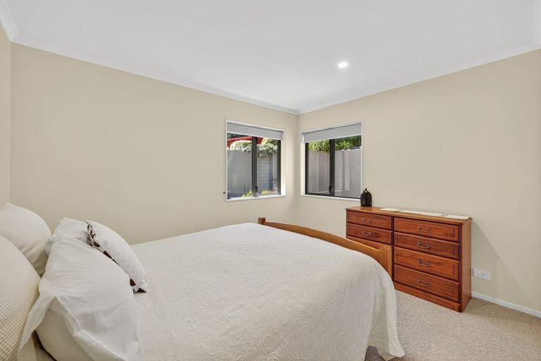 Photo of property in 46 Rockview Place, Mount Pleasant, Christchurch, 8081