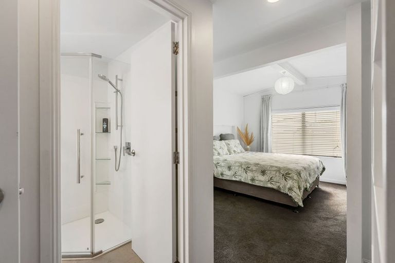Photo of property in 1206 Papamoa Beach Road, Papamoa Beach, Papamoa, 3118