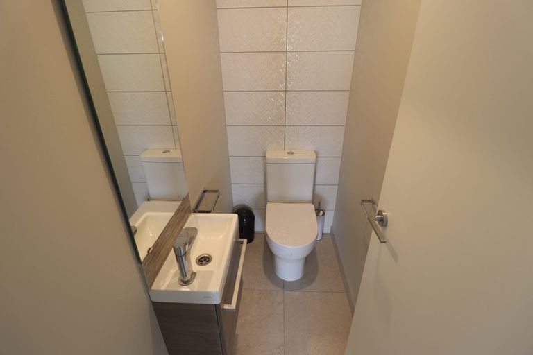 Photo of property in 9 Touhou Road, Hobsonville, Auckland, 0616