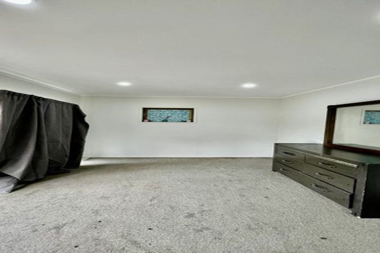 Photo of property in 2/62 Hillcrest Road, Papatoetoe, Auckland, 2025
