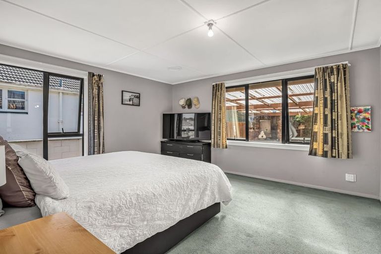 Photo of property in 18 Harlech Street, Oamaru North, Oamaru, 9400