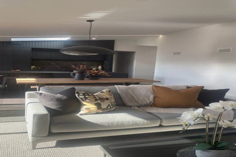 Photo of property in 17 Tumuaki Road, Paerata, 2124