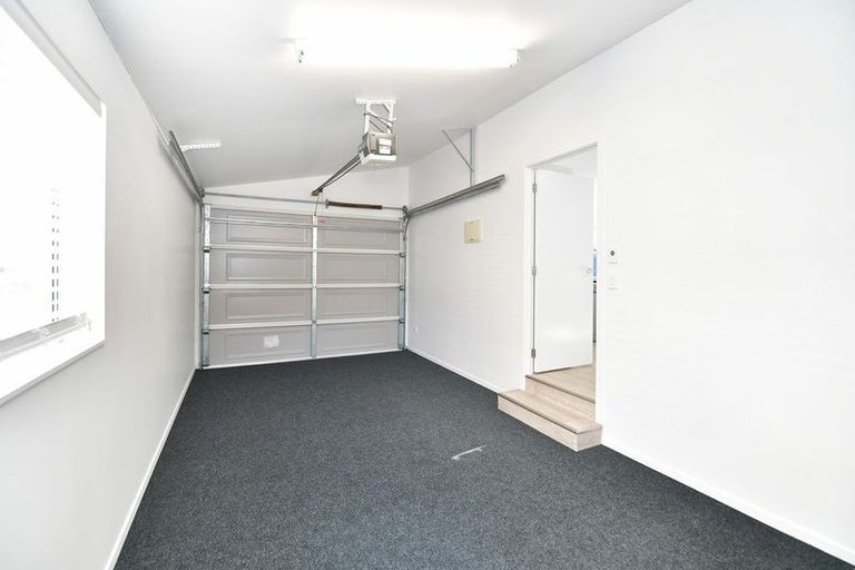 Photo of property in 17a Hatton Road, Orewa, 0931