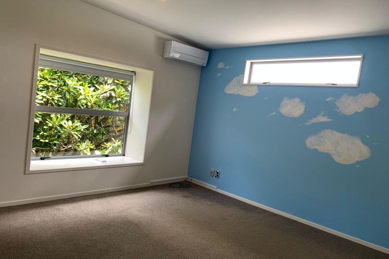 Photo of property in 76h Edmonton Road, Henderson, Auckland, 0612
