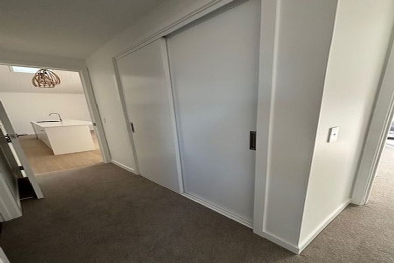 Photo of property in 1 Reedland Street, Jacks Point, 9371