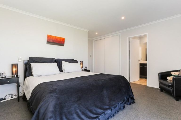 Photo of property in 10 Rangihina Road, Hobsonville, Auckland, 0616