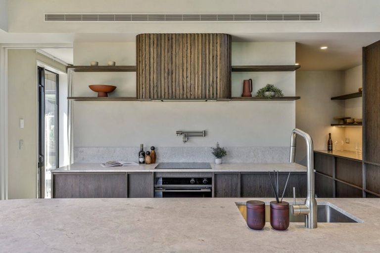 Photo of property in 14 Kirimoko Crescent, Wanaka, 9305