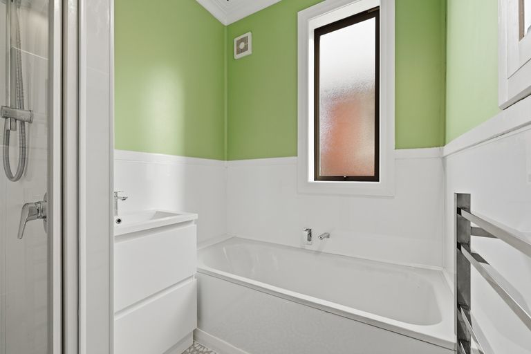 Photo of property in 363 South Road, Caversham, Dunedin, 9012