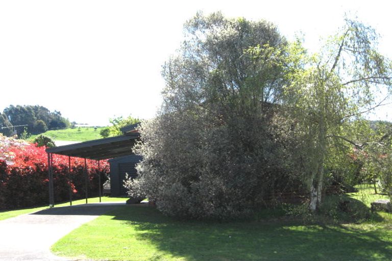 Photo of property in 2 Cherry Lane, Acacia Bay, Taupo, 3330