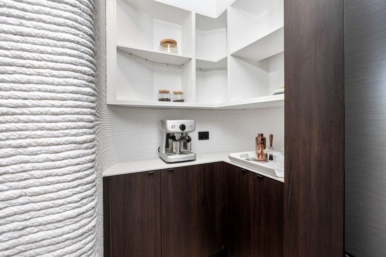 Photo of property in 2/1 City View Terrace, Birkenhead, Auckland, 0626