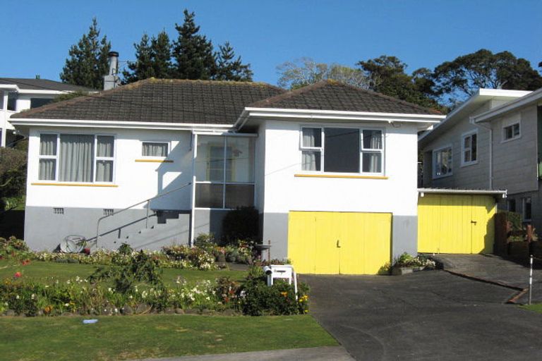 Photo of property in 7 Lismore Street, Strandon, New Plymouth, 4312