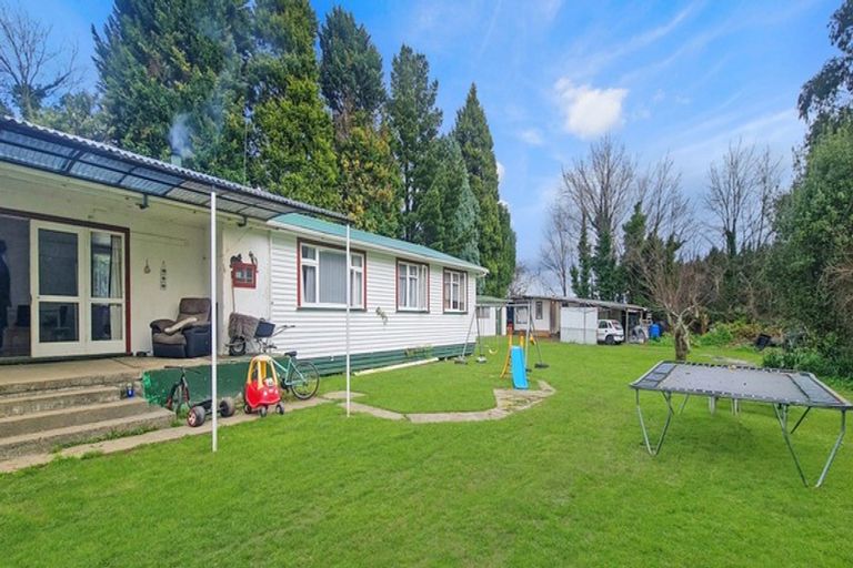 Photo of property in 100 Alexandra Street, Marton, 4710