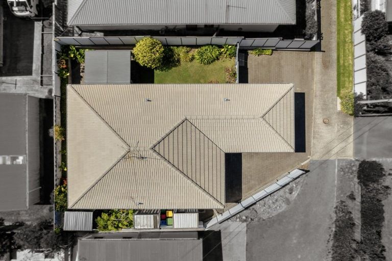 Photo of property in 16 Smiths Road, Matua, Tauranga, 3110