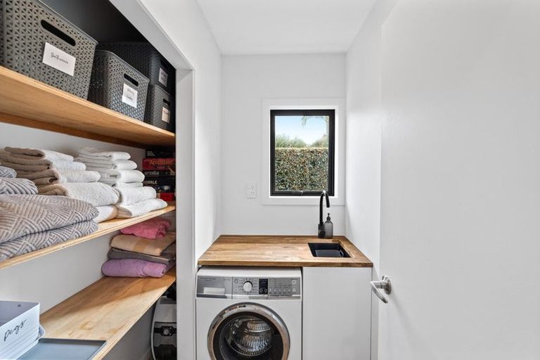 Photo of property in 85b Rosario Crescent, Red Beach, 0932