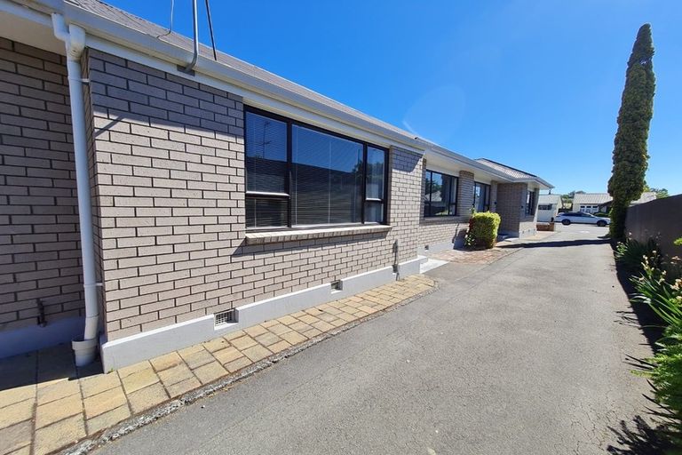 Photo of property in 2/978 Colombo Street, St Albans, Christchurch, 8014