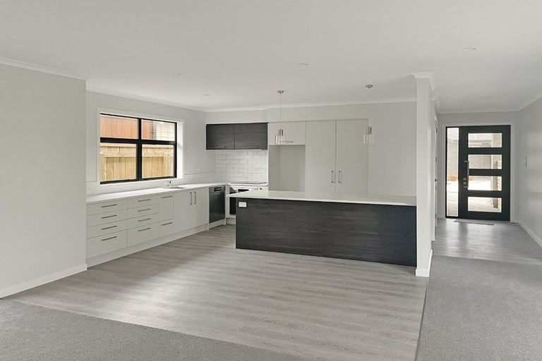 Photo of property in 30 Te Ara O Motutawa, Avalon, Lower Hutt, 5011