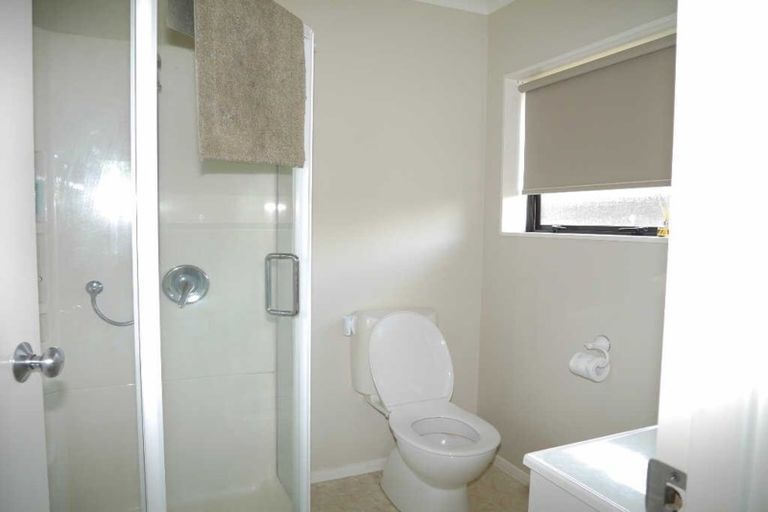 Photo of property in 4 Monarch Place, Paraparaumu Beach, Paraparaumu, 5032