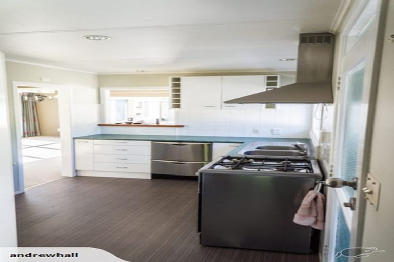 Photo of property in 7 Leybourne Avenue, Waikanae, 5036