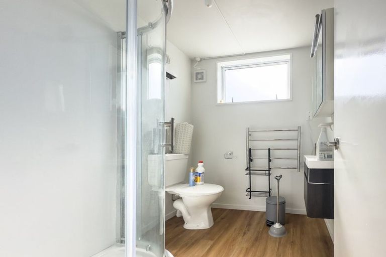 Photo of property in 72 Avonhead Road, Avonhead, Christchurch, 8042