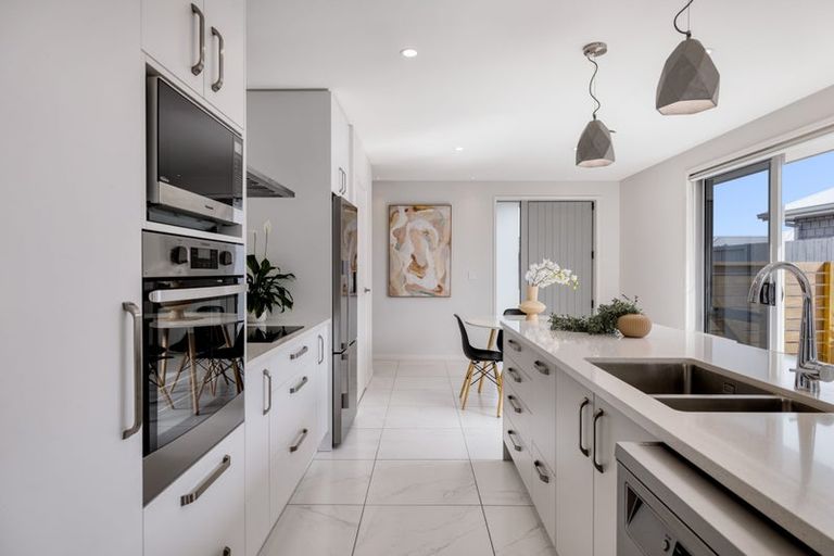 Photo of property in 19 Taioma Close, Papamoa, 3118