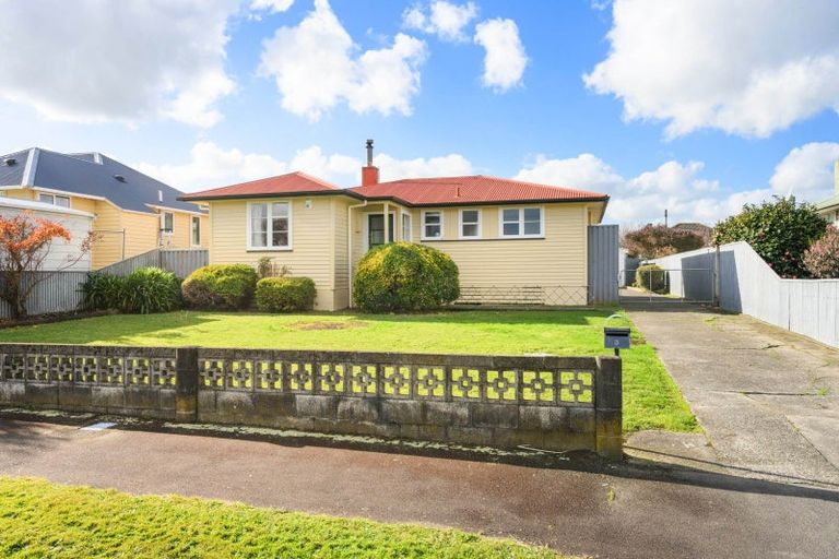 Photo of property in 3 Forth Terrace, Roslyn, Palmerston North, 4414