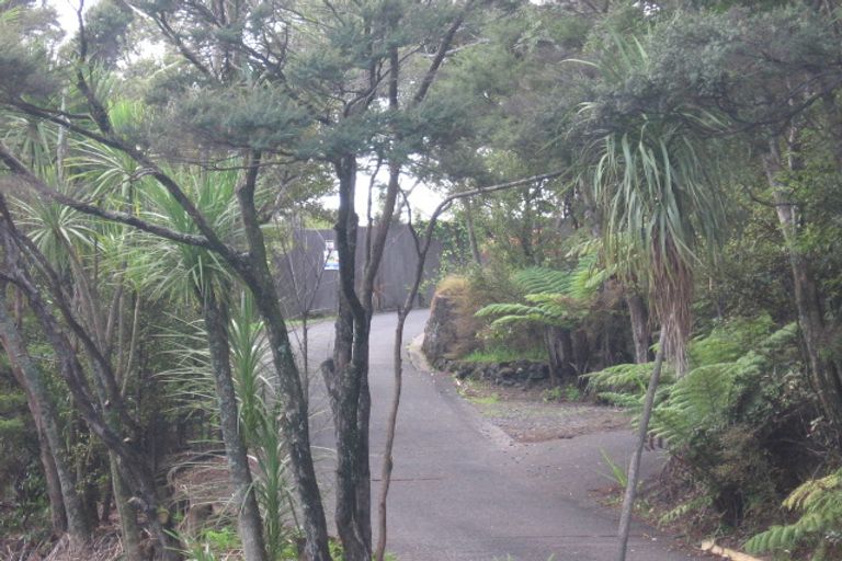 Photo of property in 342 Titirangi Road, Titirangi, Auckland, 0604