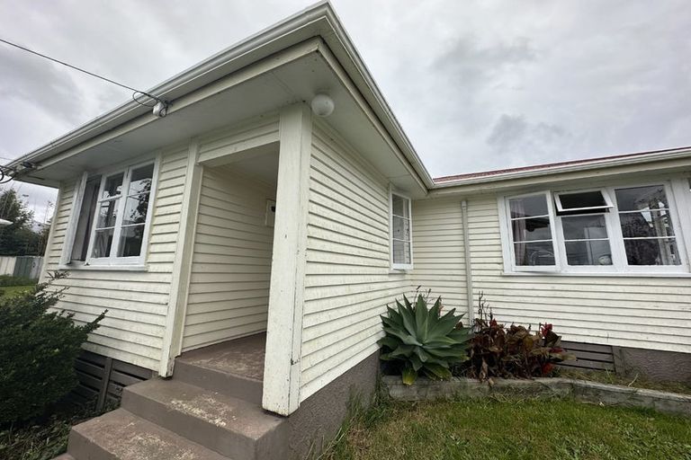 Photo of property in 9 Pukemiro Road, Te Kamo, Whangarei, 0112