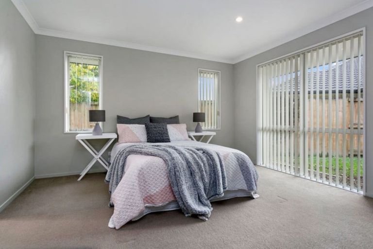 Photo of property in 16 Jasmine Place, Cambridge, 3434