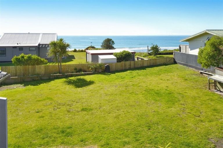 Photo of property in 575 Pukehina Parade, Pukehina, Te Puke, 3189