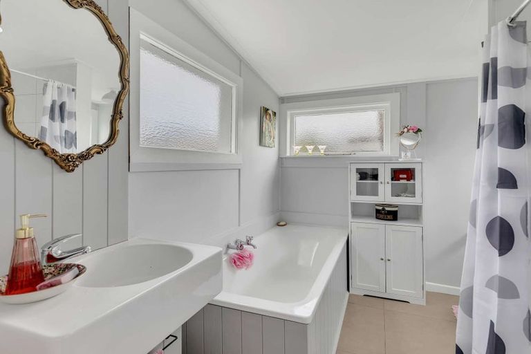 Photo of property in 63 Niblett Street, Whanganui, 4500