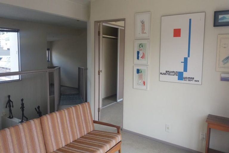 Photo of property in 17u9 Adelaide Road, Mount Cook, Wellington, 6021