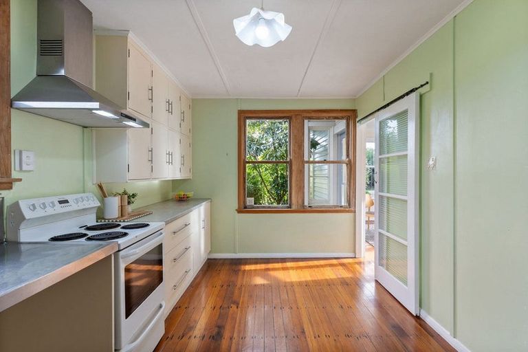 Photo of property in 39 Victory Avenue, Karori, Wellington, 6012