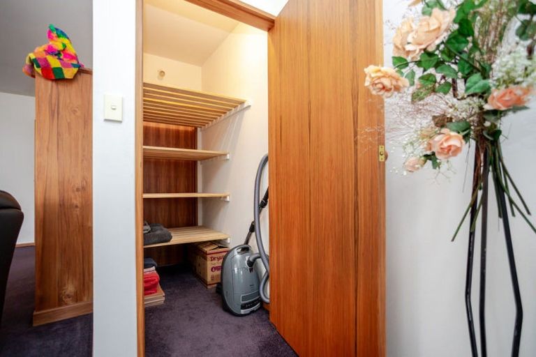 Photo of property in 9 Smith Street, Dannevirke, 4930