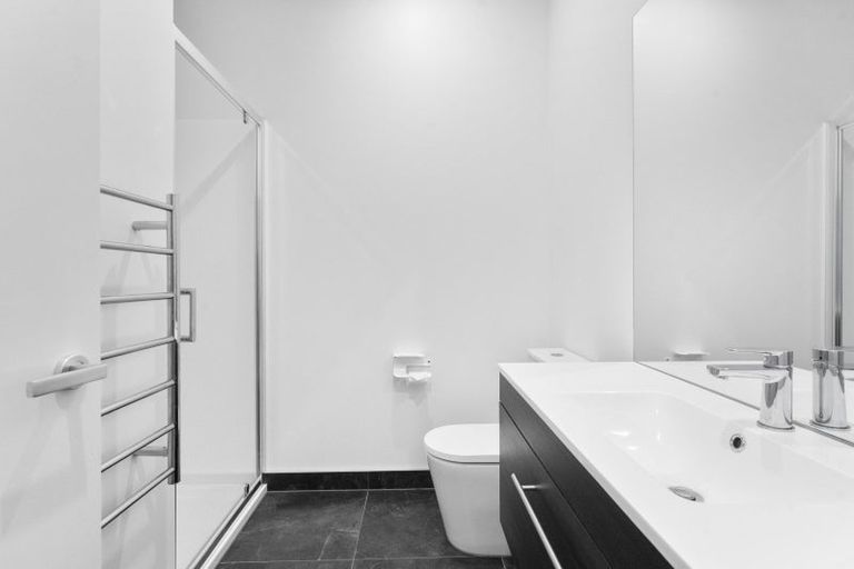 Photo of property in 17 Kamahi Place, Paraparaumu, 5032
