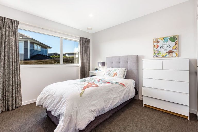 Photo of property in 7 Aoraki Rise, Aotea, Porirua, 5024