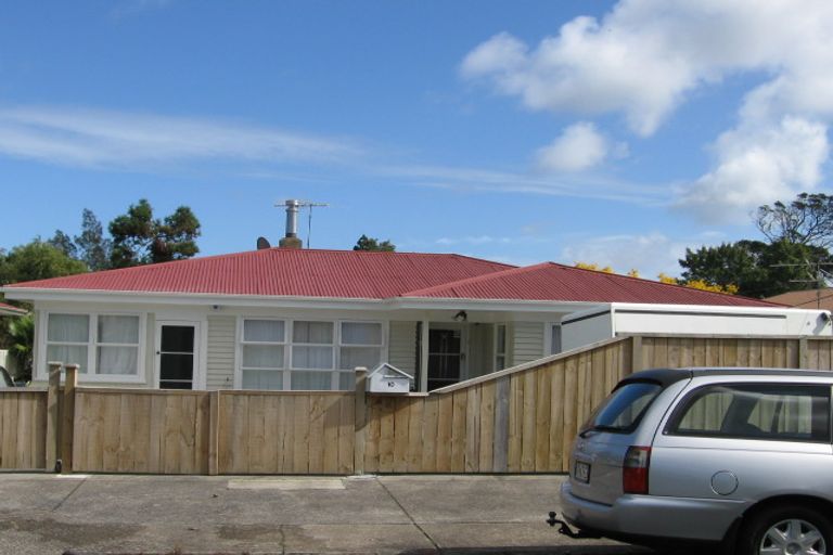 Photo of property in 10 Kingdale Road, Henderson, Auckland, 0610