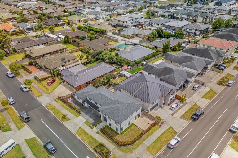 Photo of property in 62 Donegal Park Drive, Flat Bush, Auckland, 2019