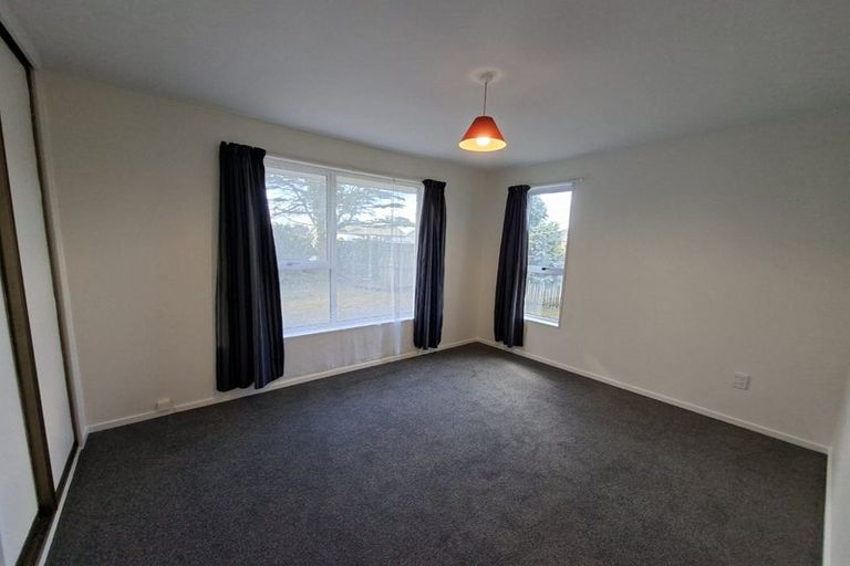 Photo of property in 6 Inverell Place, North New Brighton, Christchurch, 8083