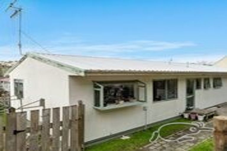 Photo of property in 13 James Cook Drive, Welcome Bay, Tauranga, 3112