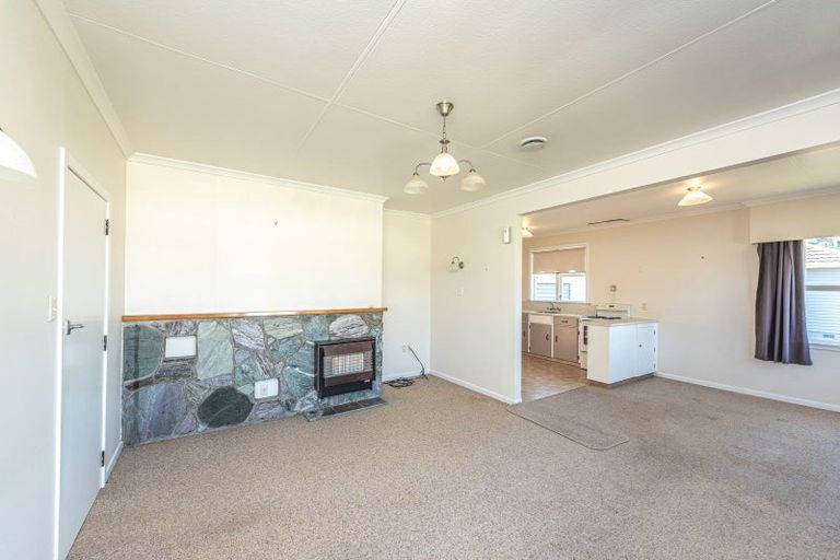 Photo of property in 102 Paterson Street, Aramoho, Whanganui, 4500