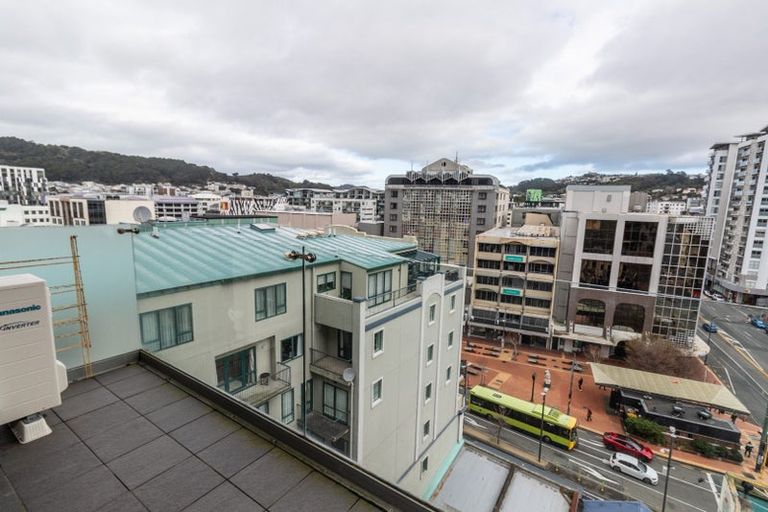 Photo of property in Bellagio Apartments, 9e/39 Taranaki Street, Te Aro, Wellington, 6011