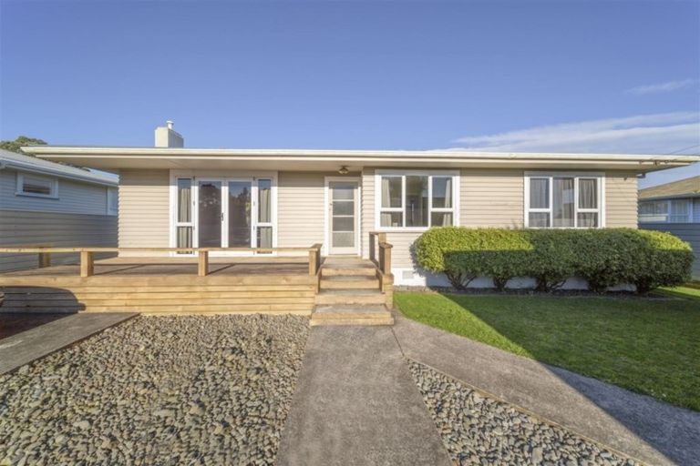 Photo of property in 39 Ramanui Avenue, Hawera, 4610