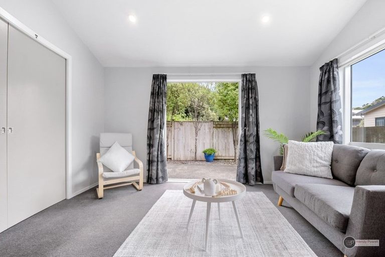 Photo of property in 136 Fraser Avenue, Johnsonville, Wellington, 6037