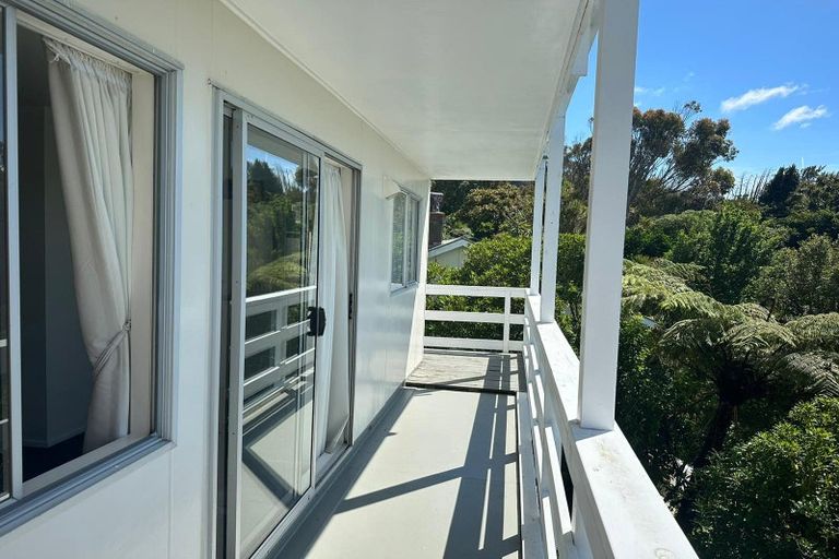 Photo of property in 29a Harbour View Road, Northland, Wellington, 6012