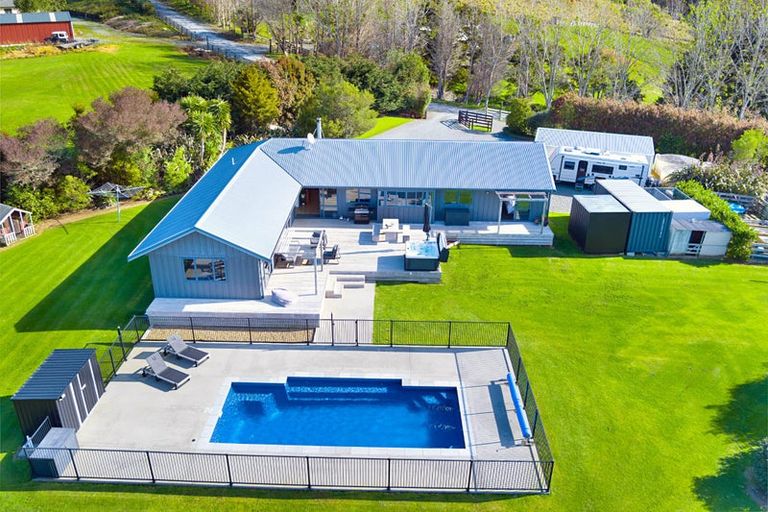 Photo of property in 538 Whangaripo Valley Road, Whangaripo, Wellsford, 0972