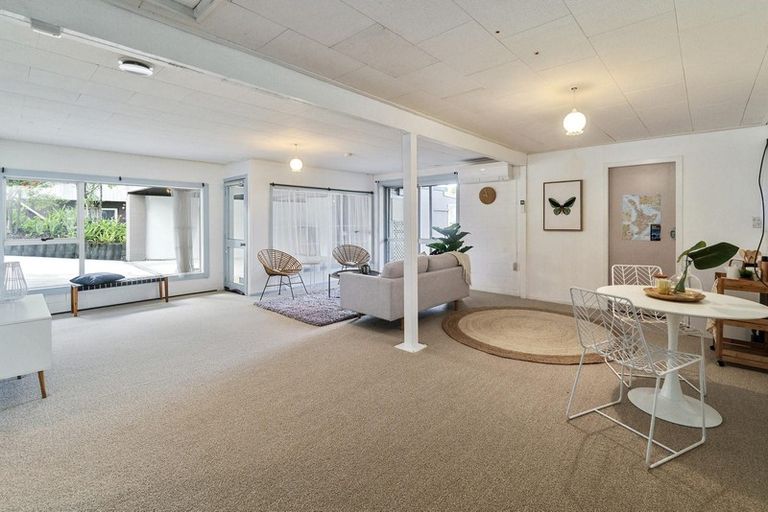 Photo of property in 24 Cyclarama Crescent, Massey, Auckland, 0614