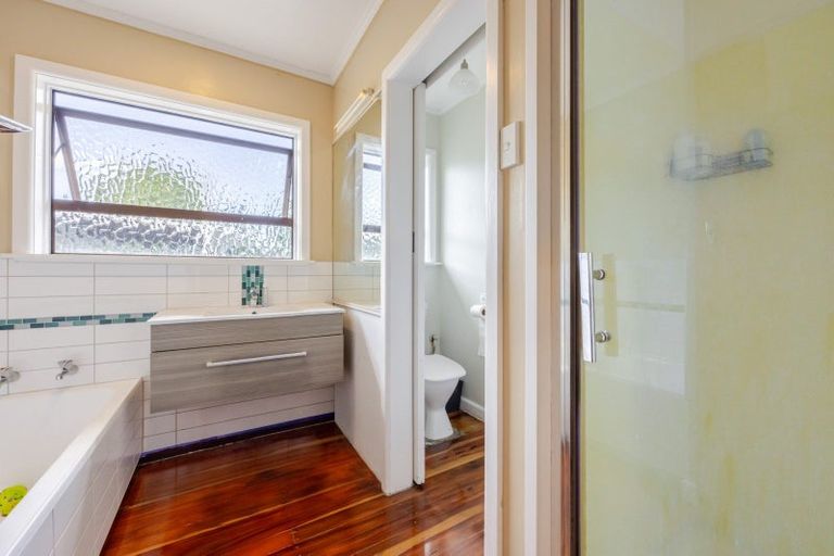 Photo of property in 51 Downing Avenue, Pirimai, Napier, 4112