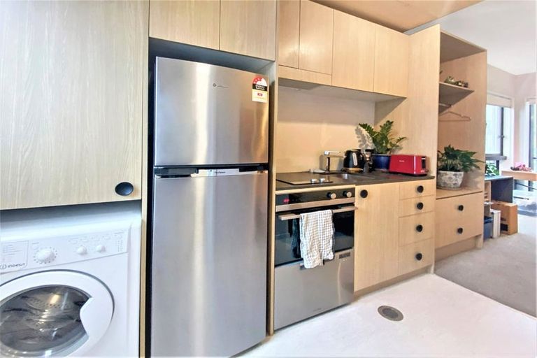 Photo of property in Vedado Apartments, 304/41u Hopper Street, Mount Cook, Wellington, 6011